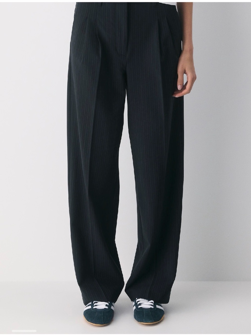 Aritzia
The Effortless Pant™